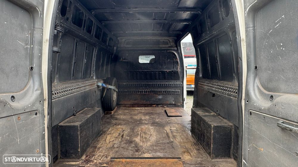 Ford Transit 330L 2.2 TDCi Trend Longa-T.Médio - 12