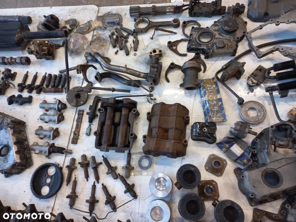 Części do silnika SAME,LAMBORGHINI,HURLIMAN 1000.6ATI 1000.6WTI.1000,6P 1000.3A 3,4,5,6 CYLINDRÓW 07511100,70720.4, 048.11100, 985P, 0471110.0,045.0065.6, 711100,065.1410.0, 75325.0, GŁOWICA,WTRYSK,BLOK,WAŁ,TŁOK,TULEJA,WOM,KOLEKTOR,CHŁODNICA,TURBO,OBUDOWA ROZRZĄDU,KOŁO,WAŁEK,POMPA,BALANSER,MISKA 53279706014, 532610150 KKK WISKOZA,ANTARES II,LASER,SILVER,EXPLORER,CORSARO,CENTAURO,TITAN,TAURUS,MERCURY,JAGUAR,TIGER,BUFFLO,DRAGO,RUBIN,IRON,LEOPARD,GALAXY,SOLAR.ASTER - 9