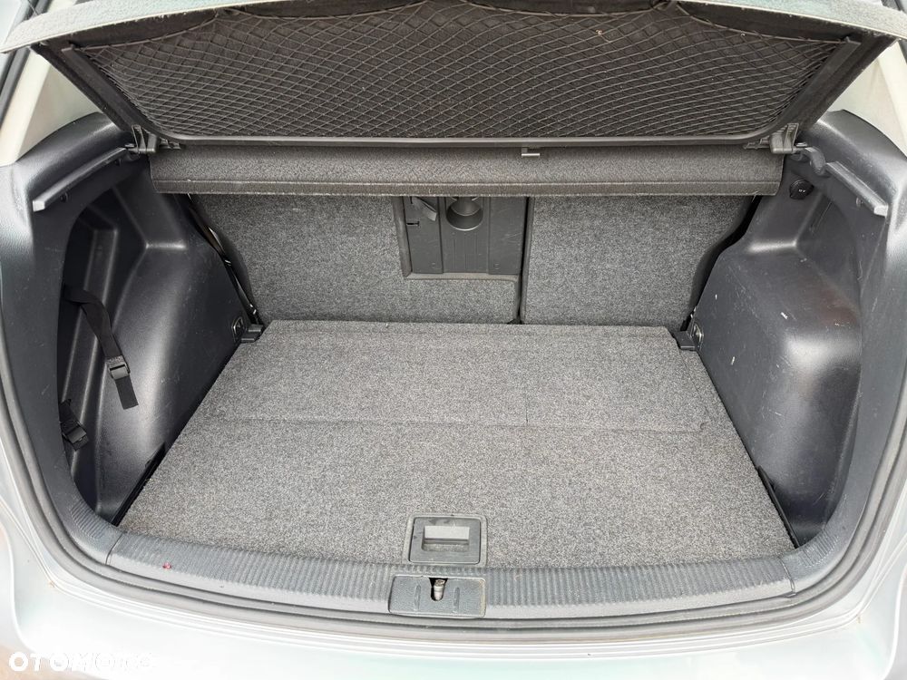 Volkswagen Golf Plus - 10
