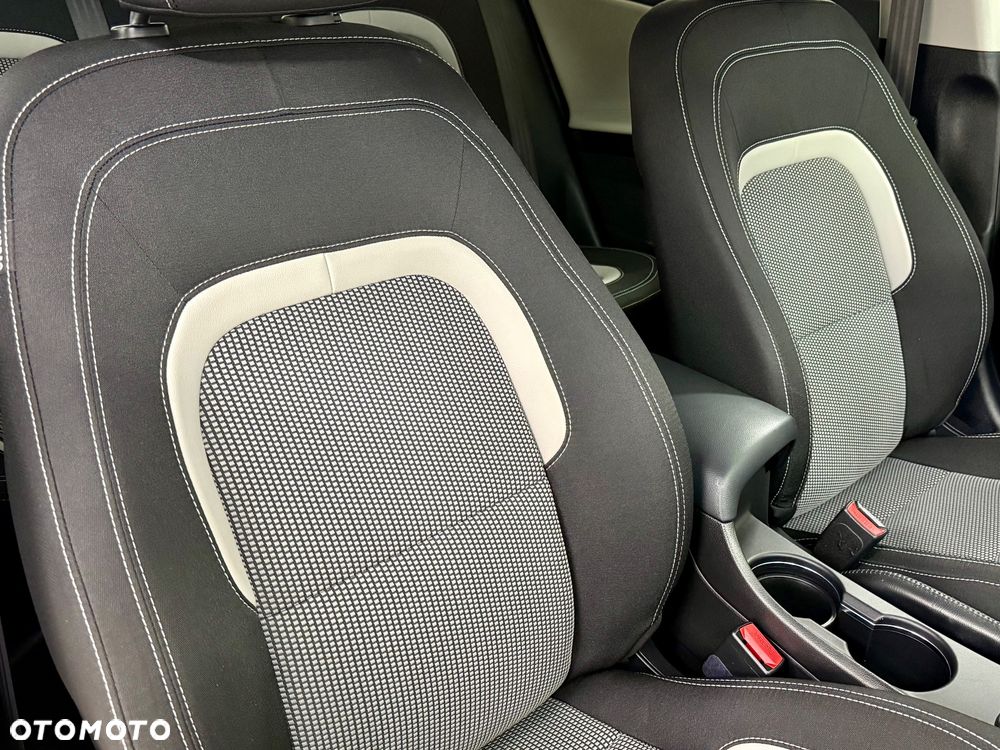 Kia Ceed 1.6 GDI M DCT - 17