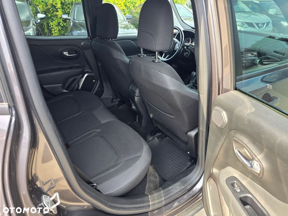 Jeep Renegade - 10