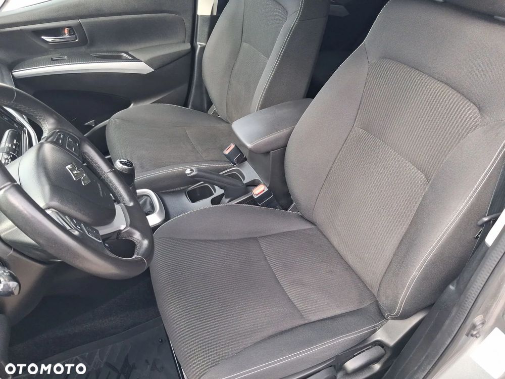 Suzuki SX4 S-Cross 1.0 T Premium - 27