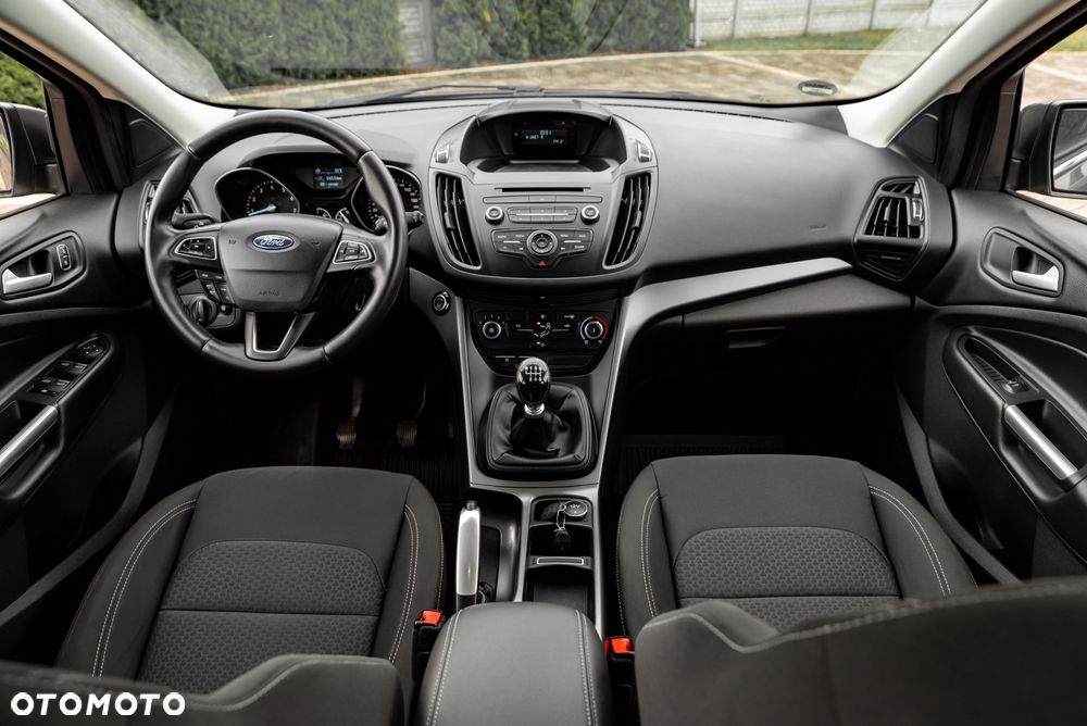 Ford Kuga 1.5 EcoBoost 2x4 Individual - 18