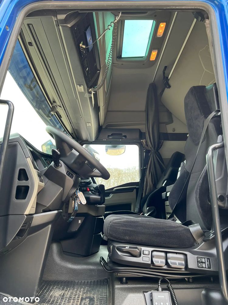 MAN TGX - 8