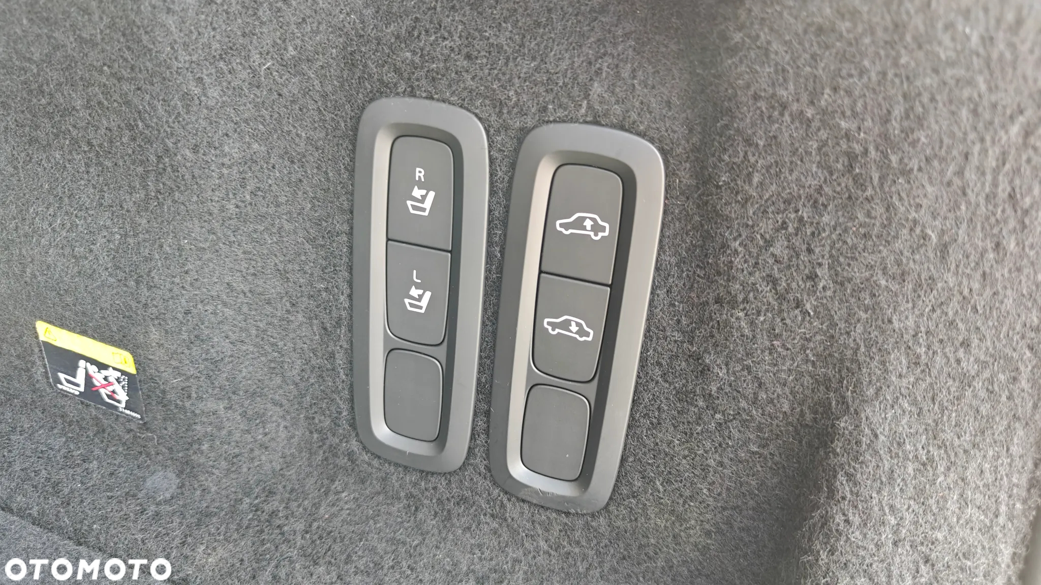 Volvo XC 60 T6 AWD Geartronic RDesign - 39