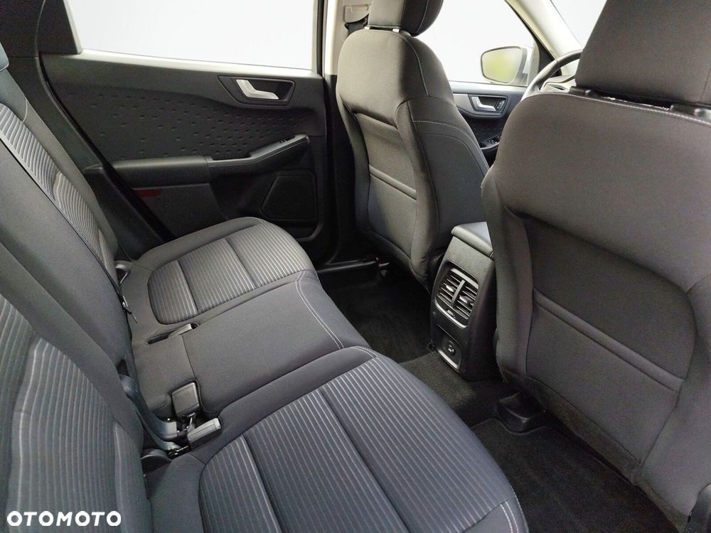Ford Kuga - 16