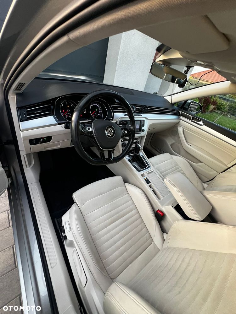 Volkswagen Passat 2.0 TDI BMT Comfortline DSG - 2