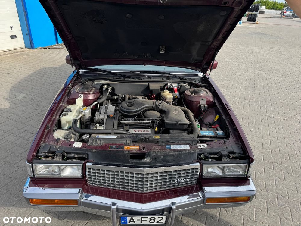 Cadillac Deville - 11