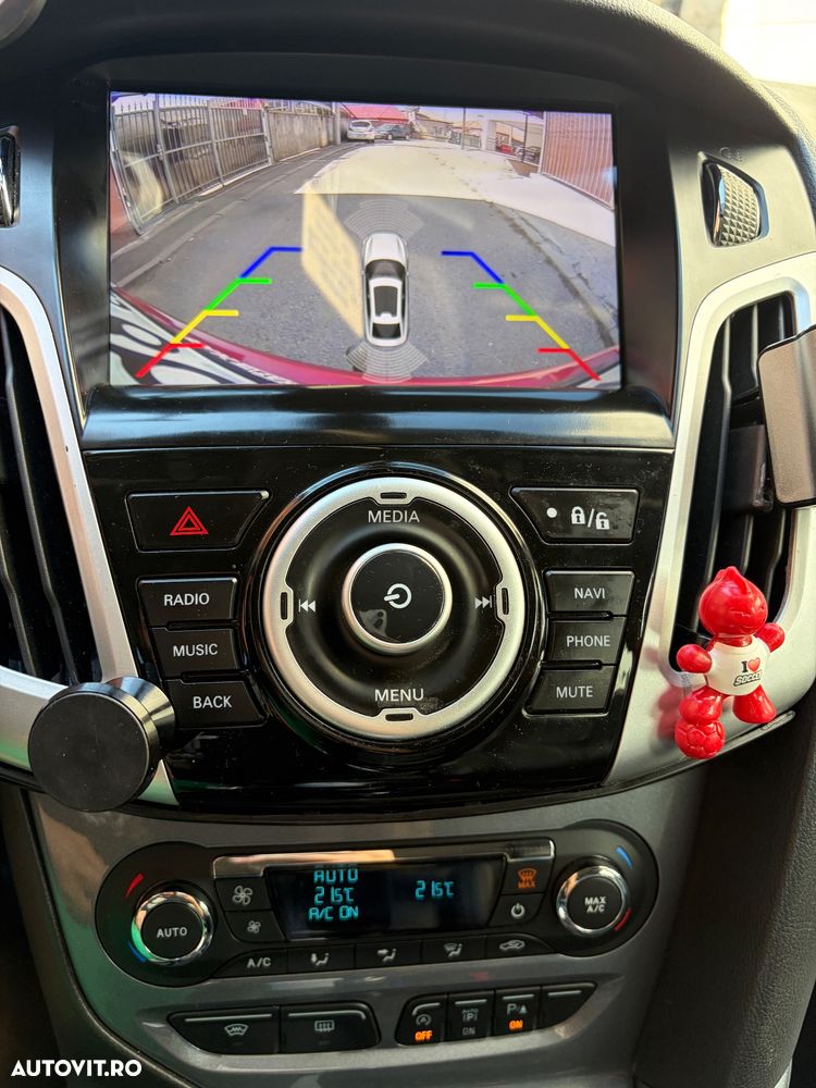 FORD Focus 2013 — imagine 23