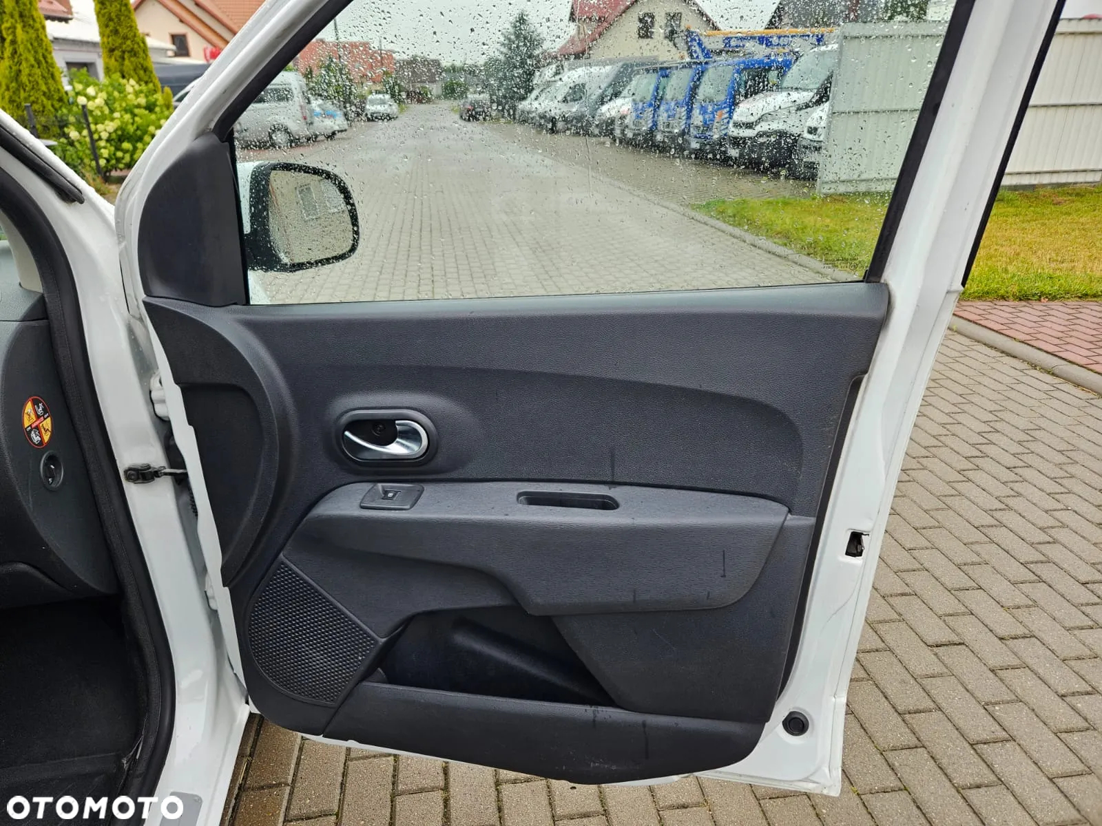 Dacia Lodgy 1.5 dCi Laureate S&S EU6 - 11