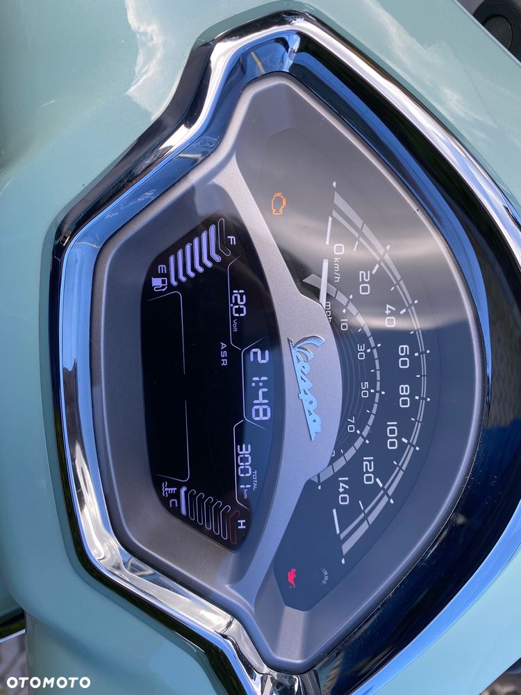 Piaggio Vespa - 10