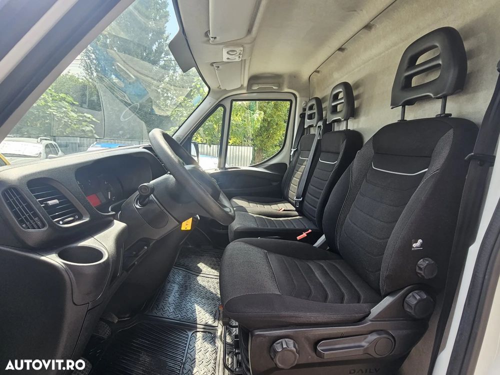 Iveco Massif - 12