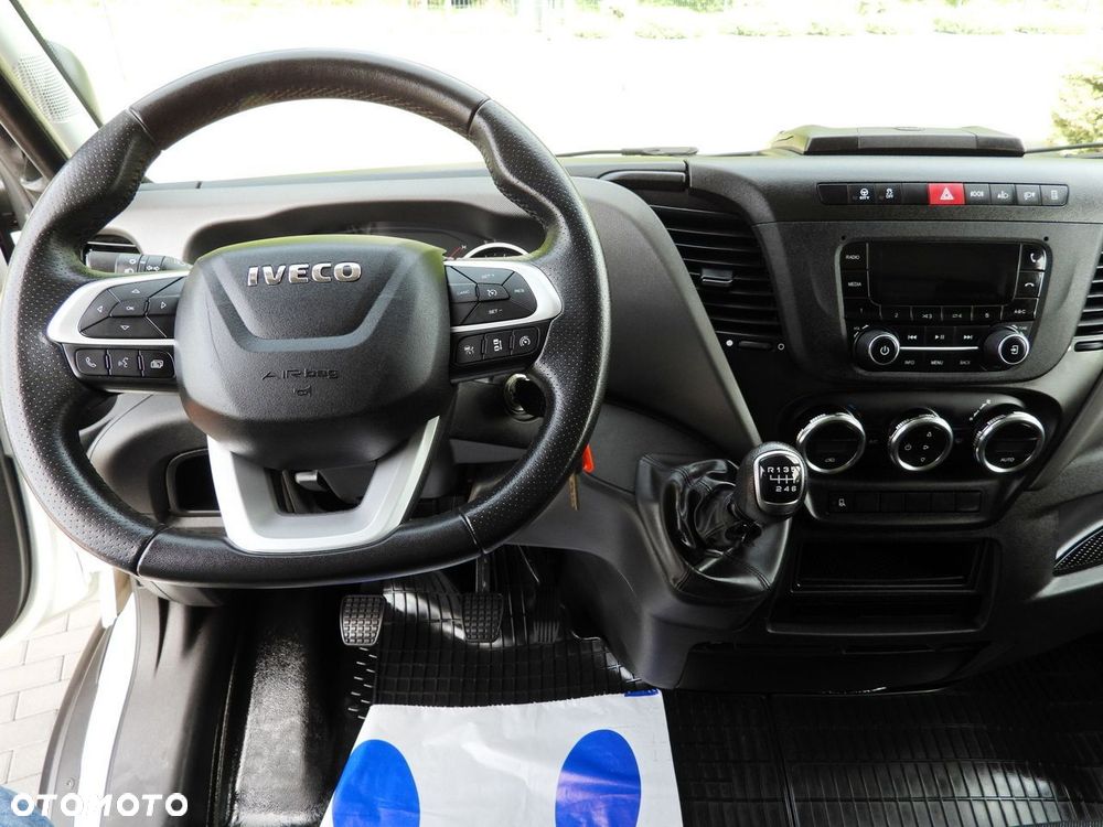 Iveco DAILY 35C16 KONTENER 10 PALET TEMPOMAT BLIŹNIACZE KOŁA KLIMATYZACJA  160KM - 28