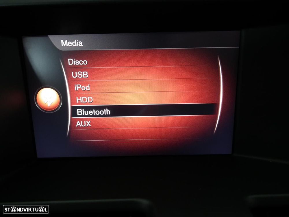 Volvo XC 60 2.0 D3 Dynamic Edition Geartronic - 24