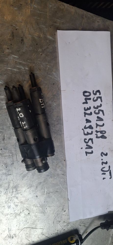 Wtryskiwacze wtryski komplet opel 55351299 0432193512