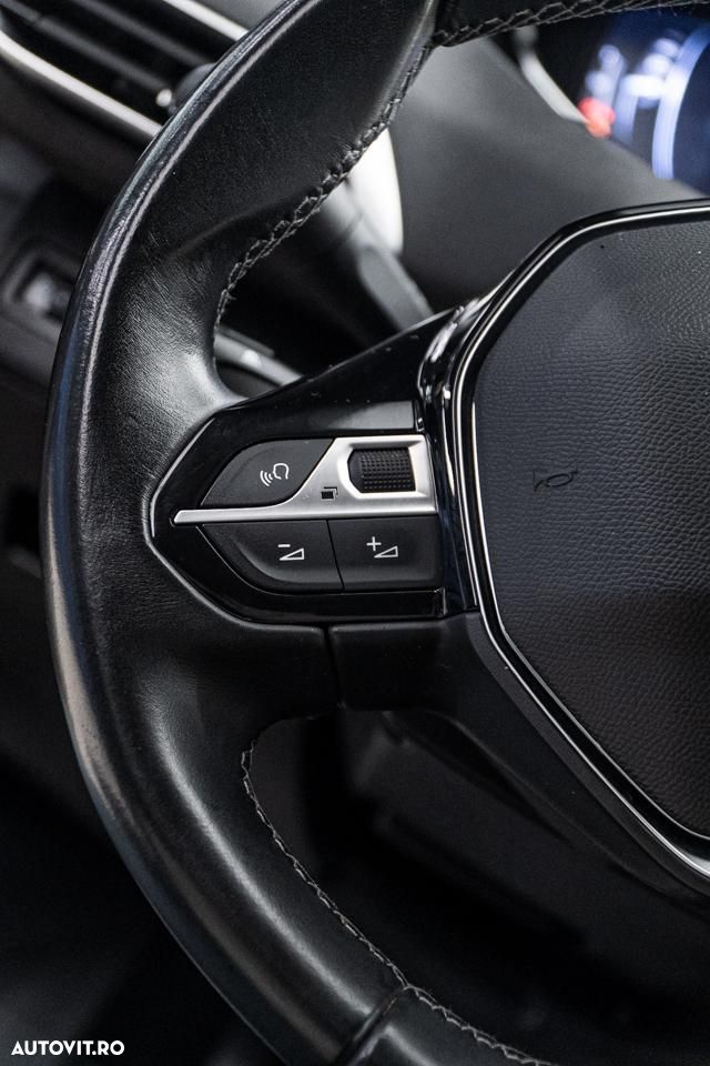 Peugeot 3008 PureTech 130 Stop & Start Allure - 26