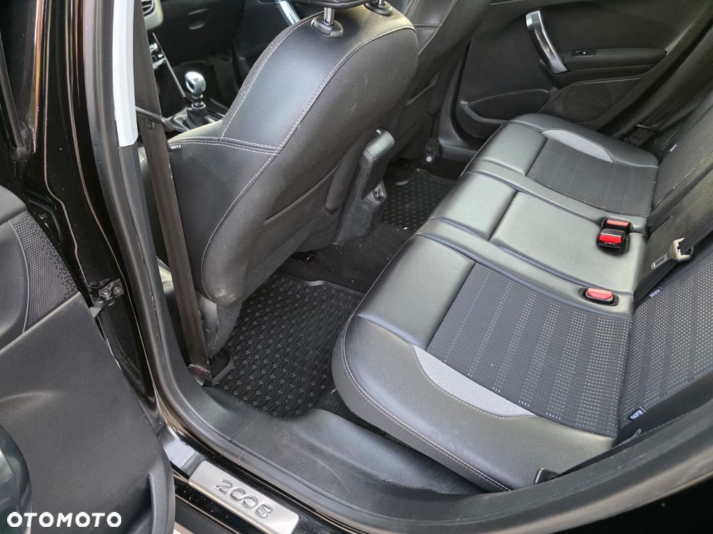 Peugeot 2008 - 18