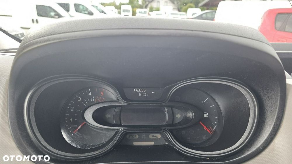 Renault Trafic - 10