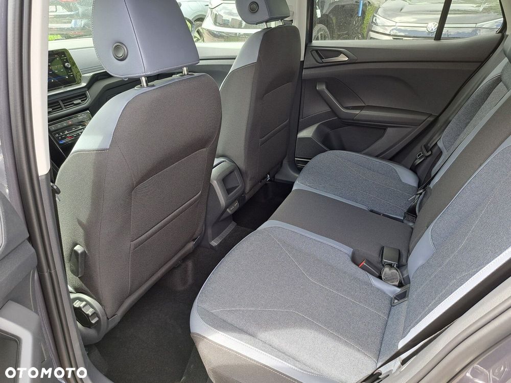 Volkswagen T-Cross - 12
