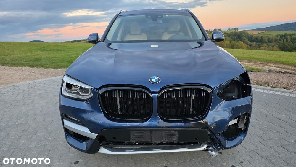 BMW X3 2019 photo 2
