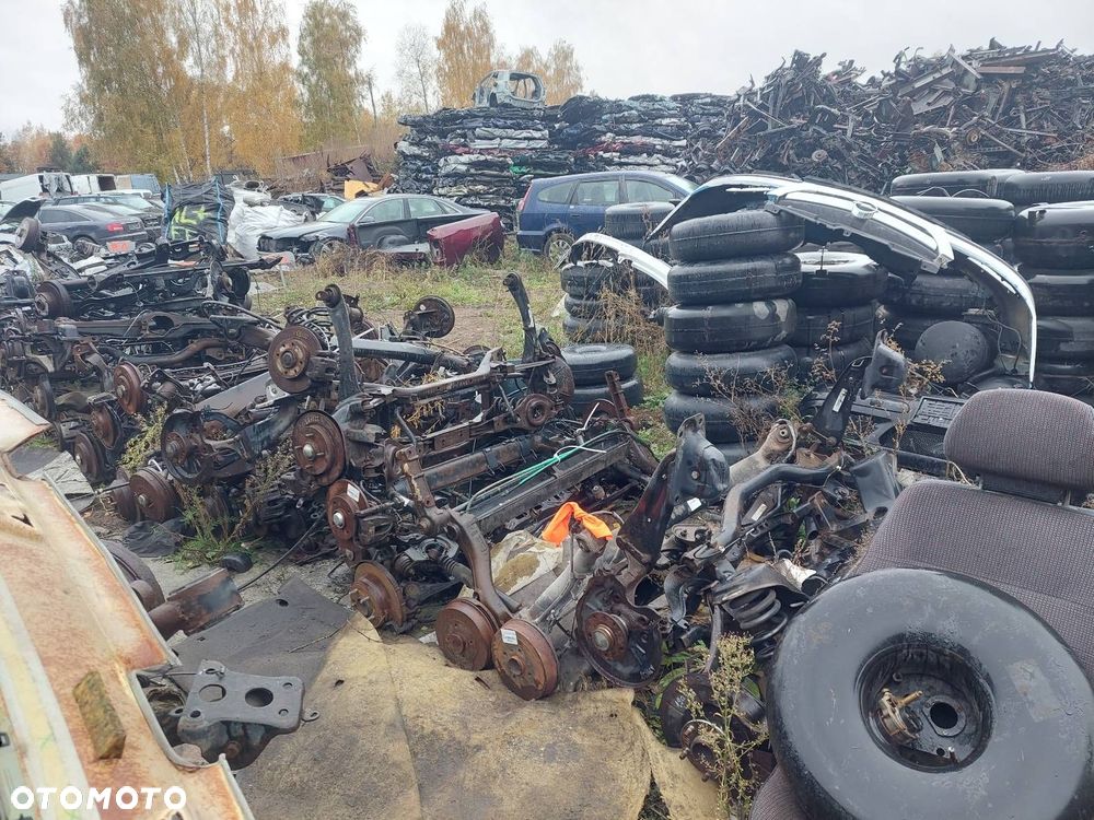 BELKA OŚ ZAWIESZENIA TYŁ BĘBNY Z ABS CITROEN C1 I PEUGEOT 107 AYGO - 5