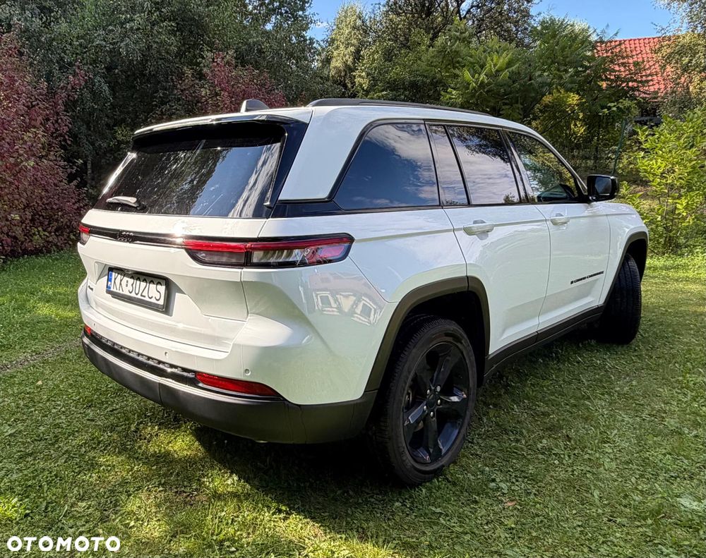 Jeep Grand Cherokee - 9