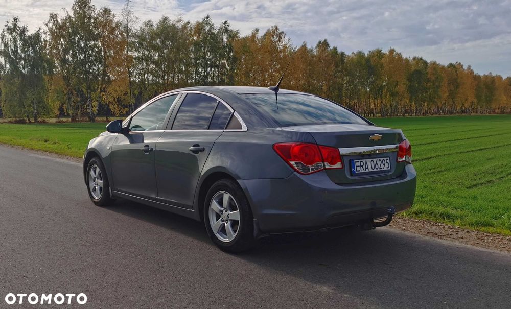 Chevrolet Cruze - 4