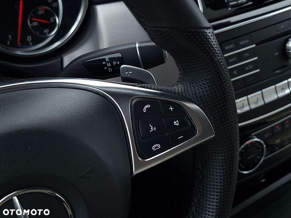 Mercedes-Benz GLE - 25