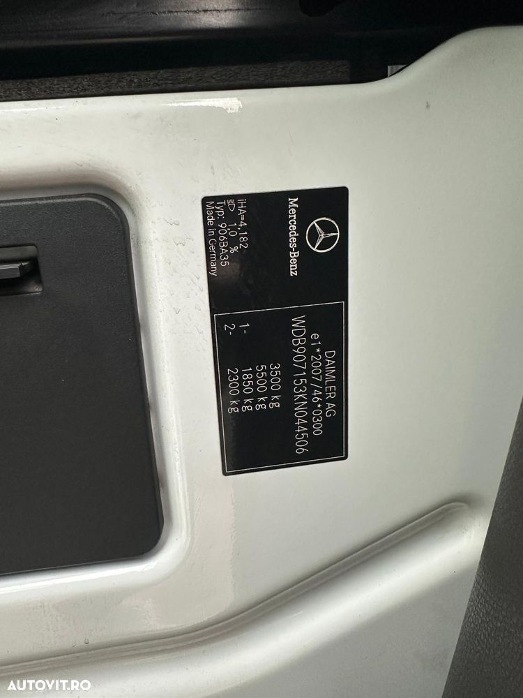 Mercedes-Benz Sprinter - 9
