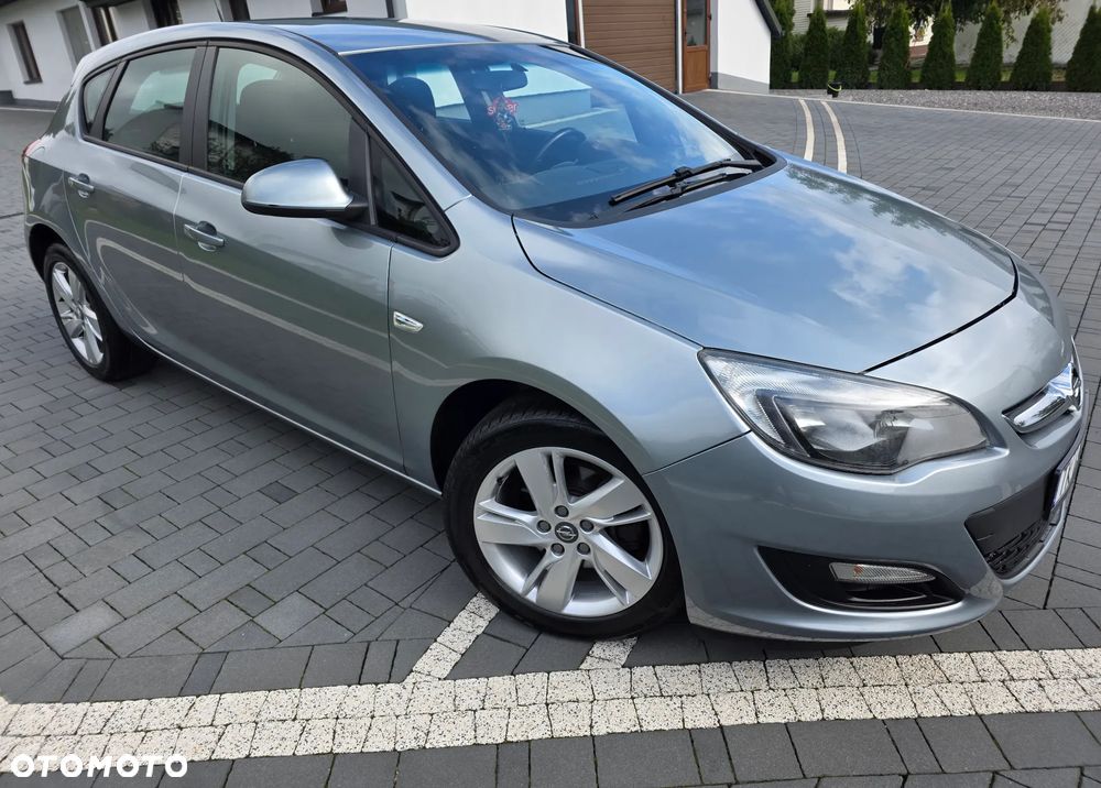 Opel Astra 1.7 CDTI DPF Design Edition - 1