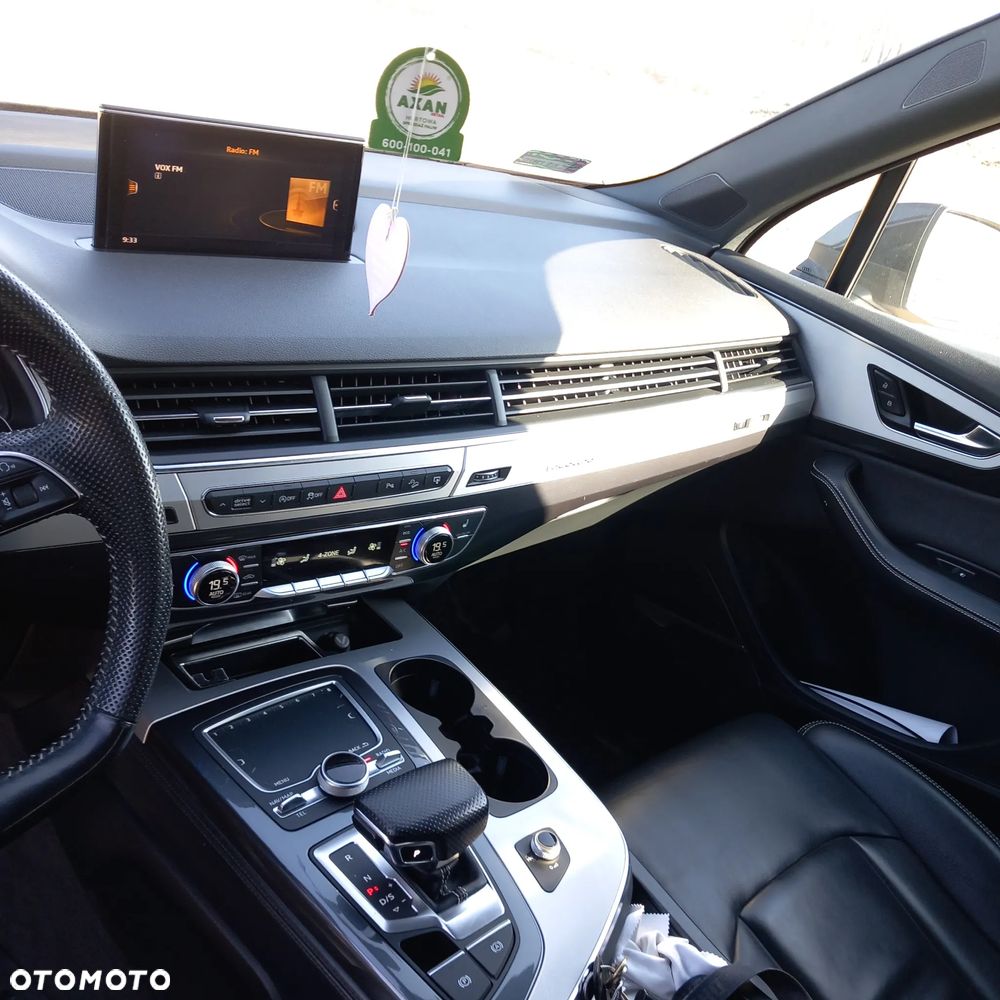 Audi Q7 - 17