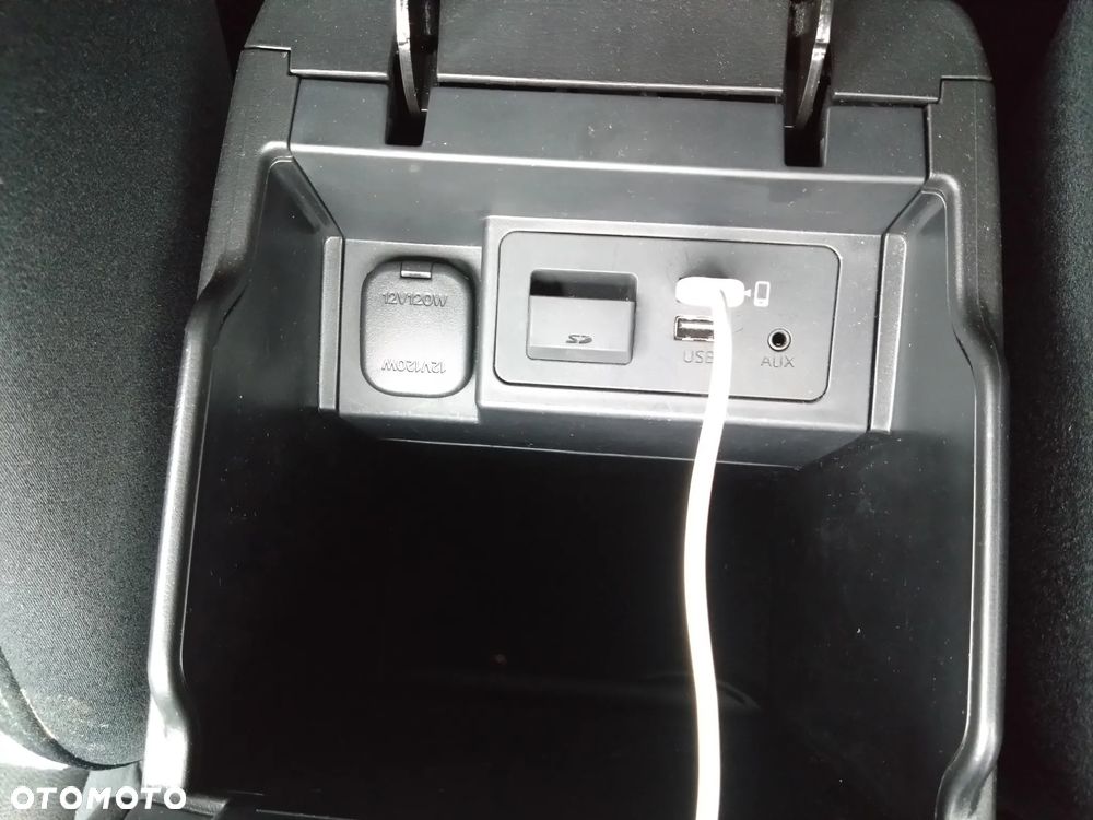 Mazda 6 ver-2-0-center--line - 27