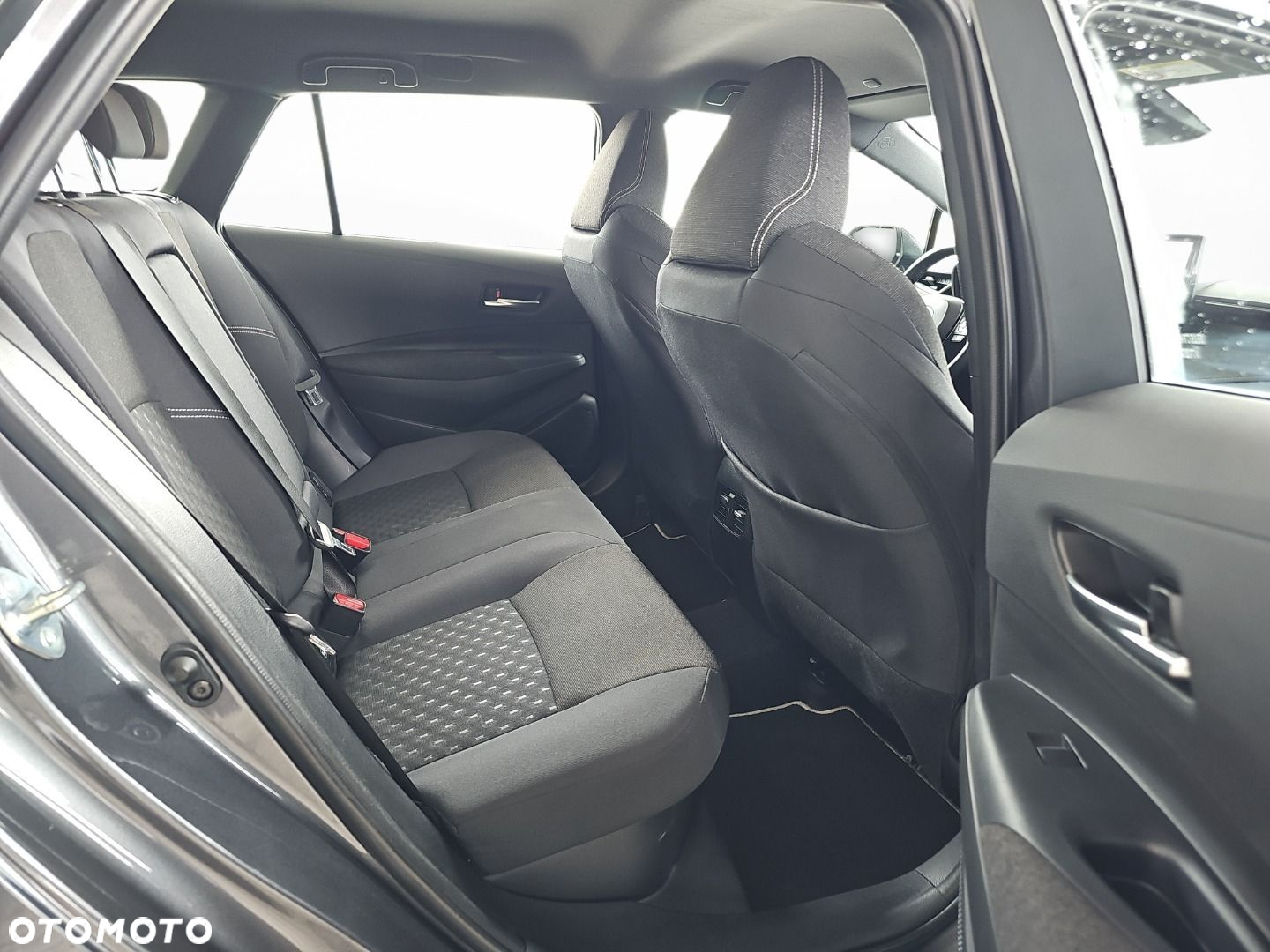 Toyota Corolla - 8
