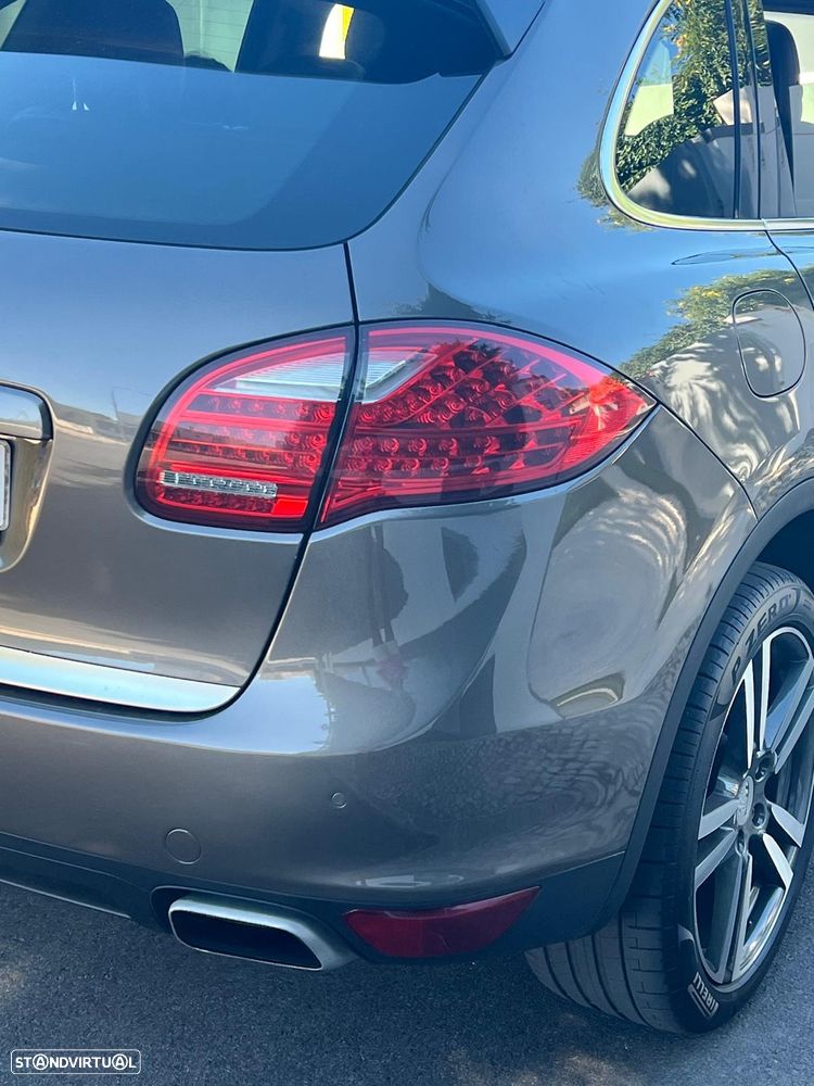 Porsche Cayenne Diesel Tiptronic S - 21