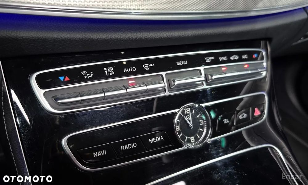Mercedes-Benz Klasa E 300 d 9G-TRONIC Avantgarde - 23