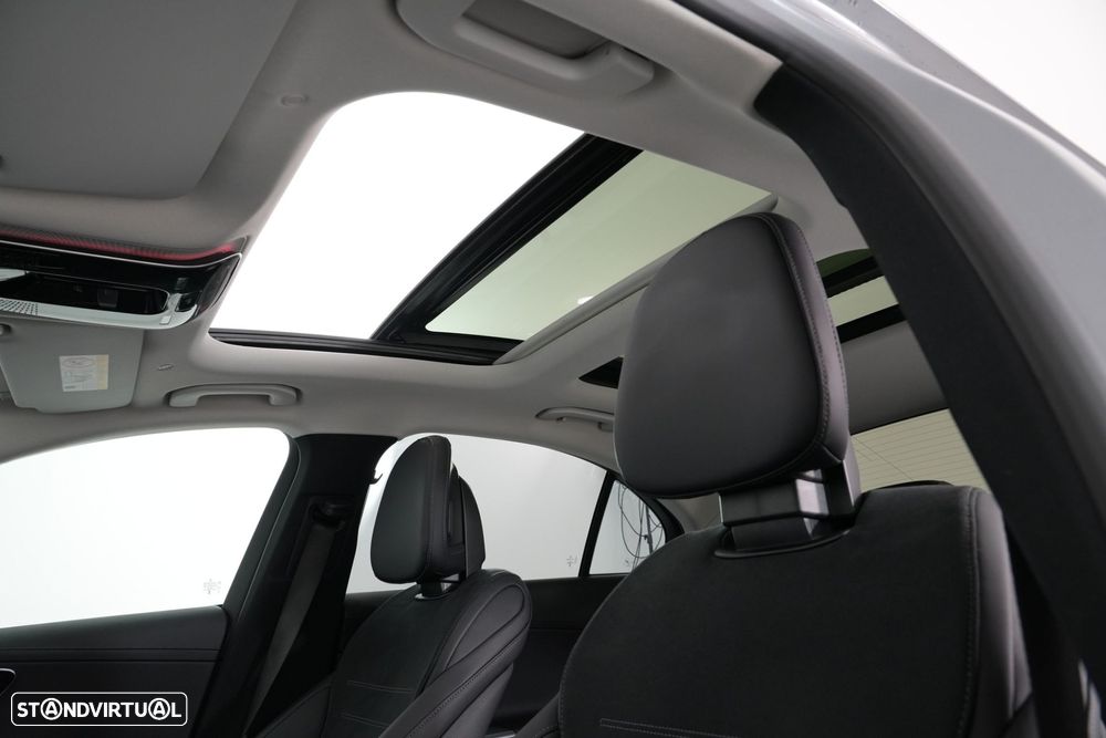 Mercedes-Benz C 300 de AMG Line - 21