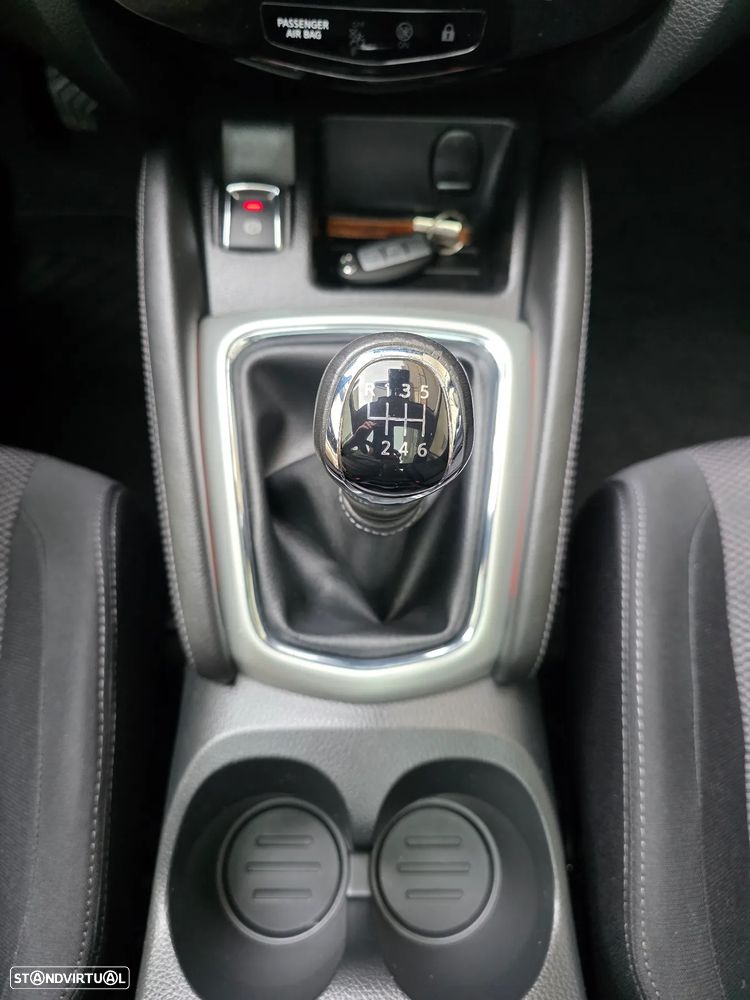 Nissan Qashqai 1.5 dCi N-Connecta 18 - 44