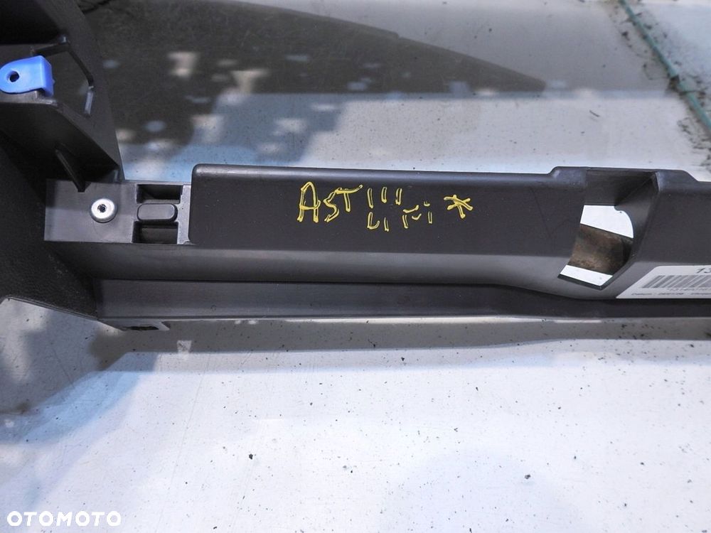 DESKA ROZDZIELCZA KONSOLA OPEL ASTRA III H - 3