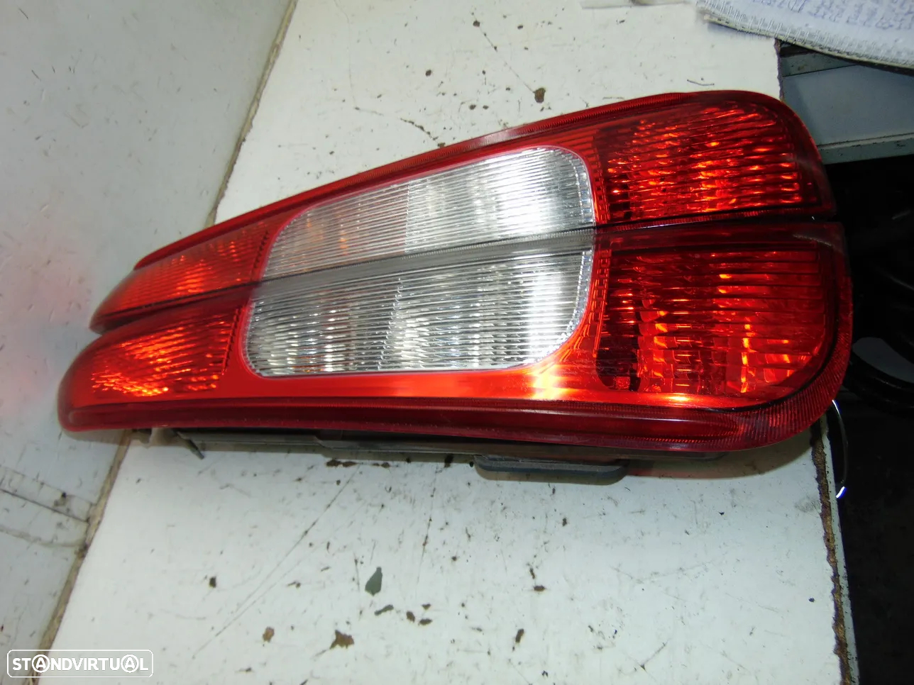Ford C-max farolins - 2