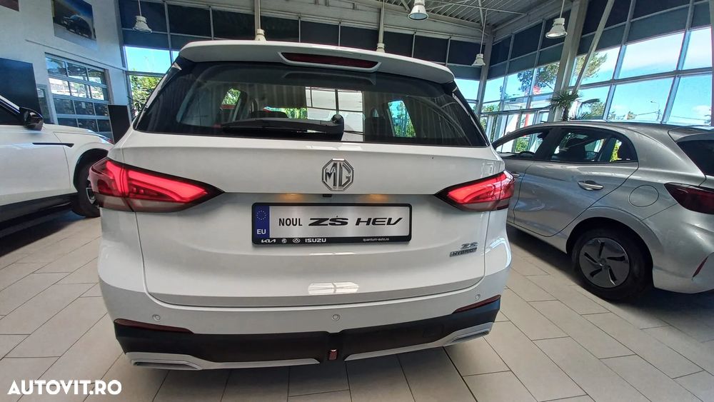 MG ZS HEV - 10