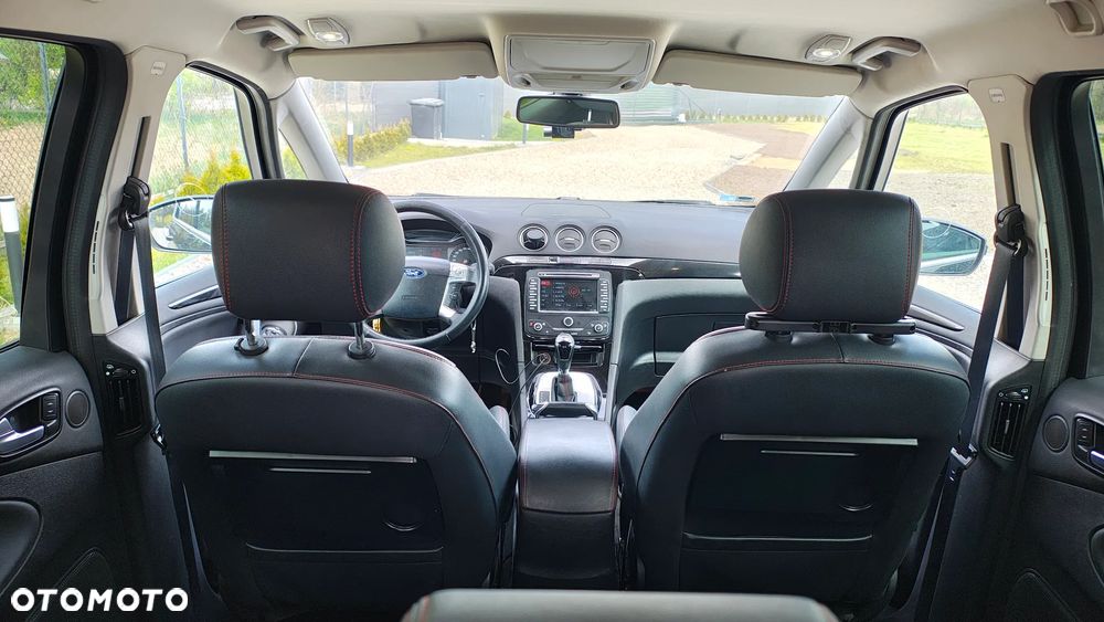 Ford S-Max - 12
