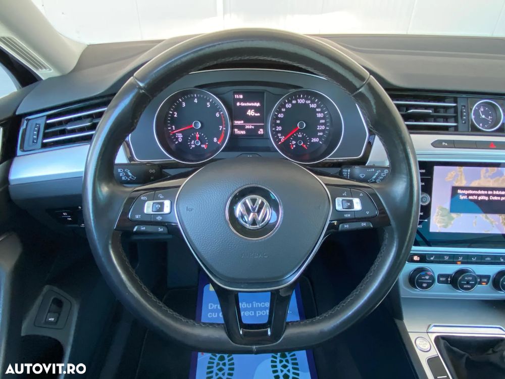 Volkswagen Passat - 16