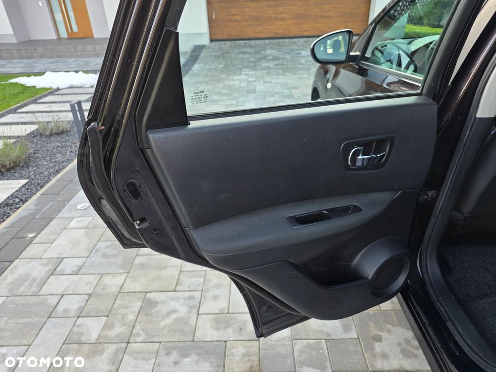 Nissan Qashqai 2.0 Acenta Pack - 17