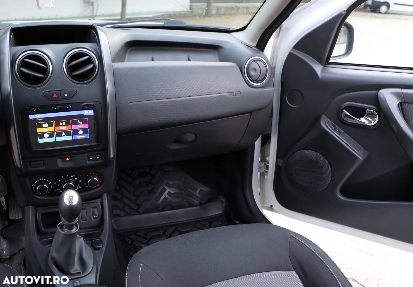 Dacia Duster 1.5 dCi 4x2 Laureate - 14