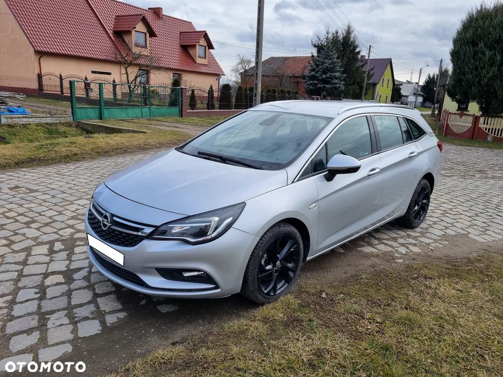 Opel Astra 1.6 CDTI Sports Tourer Active - 1