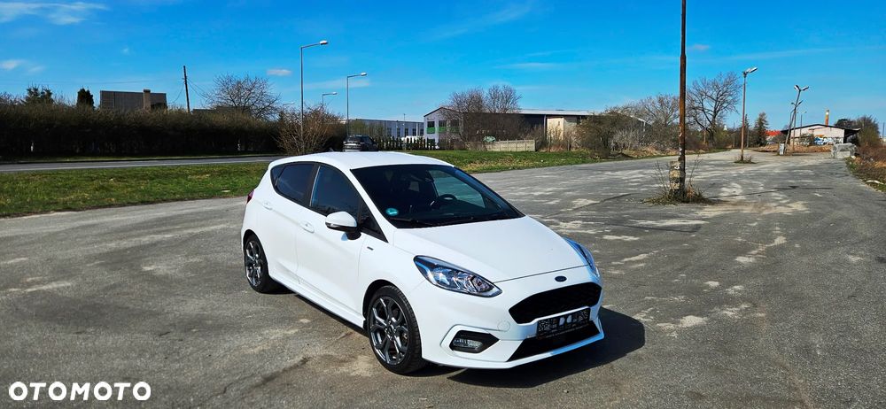 Ford Fiesta 1.1 S&S ST-LINE - 11