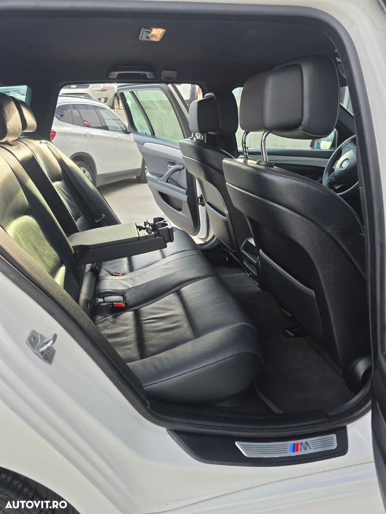 BMW Seria 5 520d Touring Sport-Aut. - 11