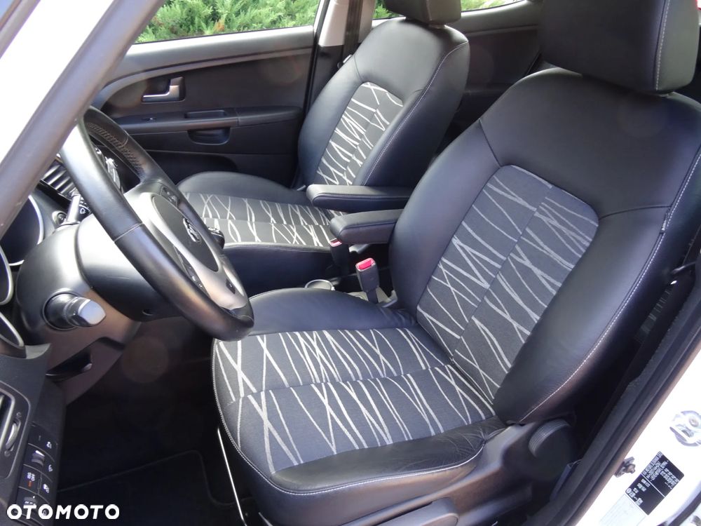 Kia Venga 1.4 CVVT Dream-Team Edition - 26