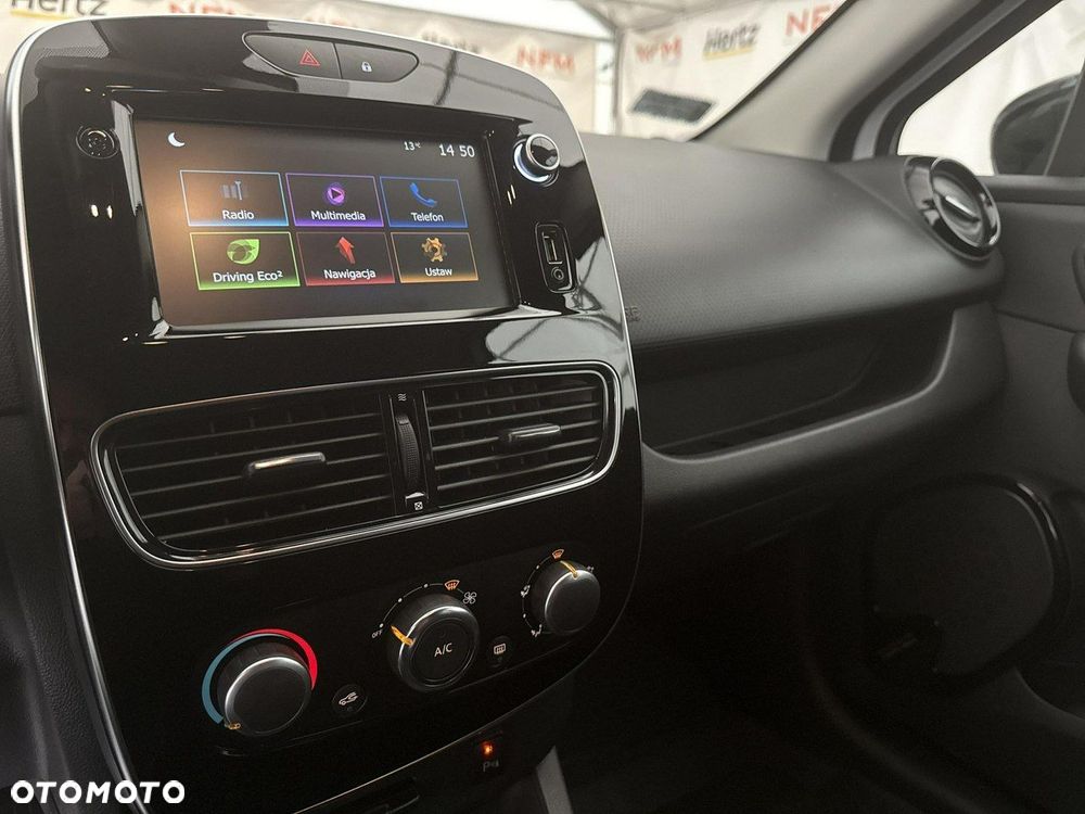 Renault Clio - 26