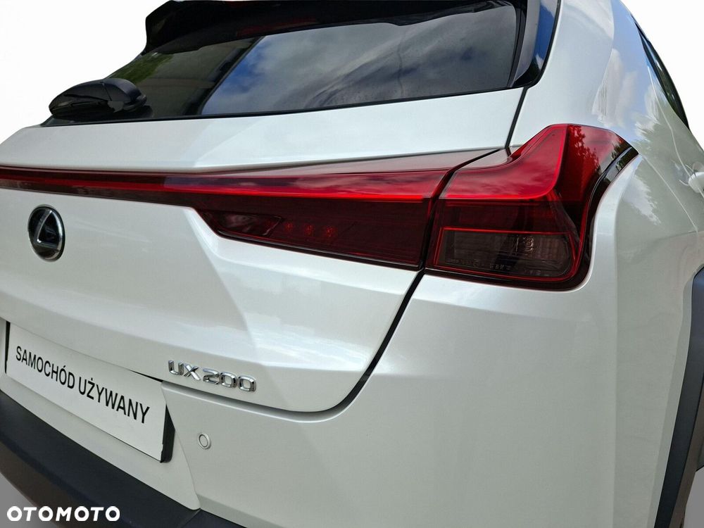 Lexus UX 200 GPF Business Edition 2WD - 23